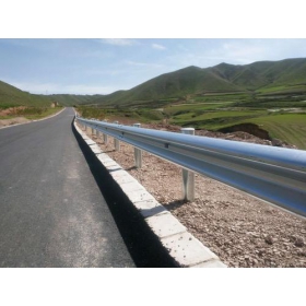 西藏公路波形护栏工程